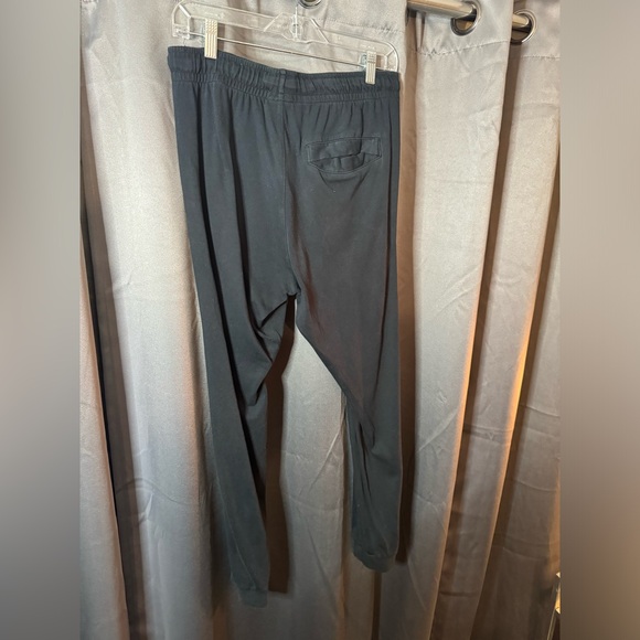 Black Nike jogger - Picture 1 of 3